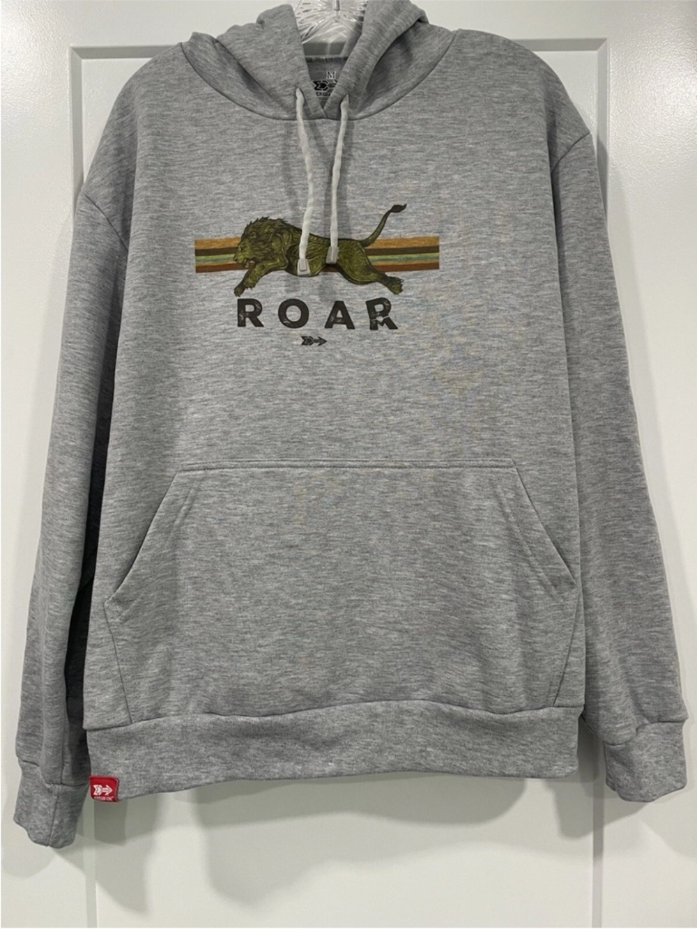 Meridian Line Unisex "Roar” Lion Gray Hoodie graphic Sweatshirt Size Medium